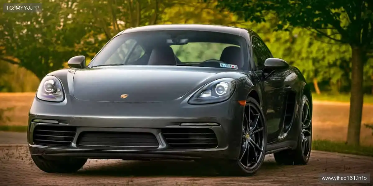 穿上热爱，⚽️ 用装备诠释你的体育态度，做球场最靓的崽！